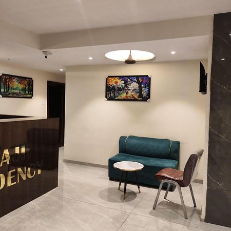 New Balaji Residency By Glitz Hotels Ulhāsnagar Exteriör bild
